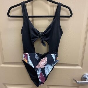 Body Glove Reversible Bathing Suit, Size Small, NWOT